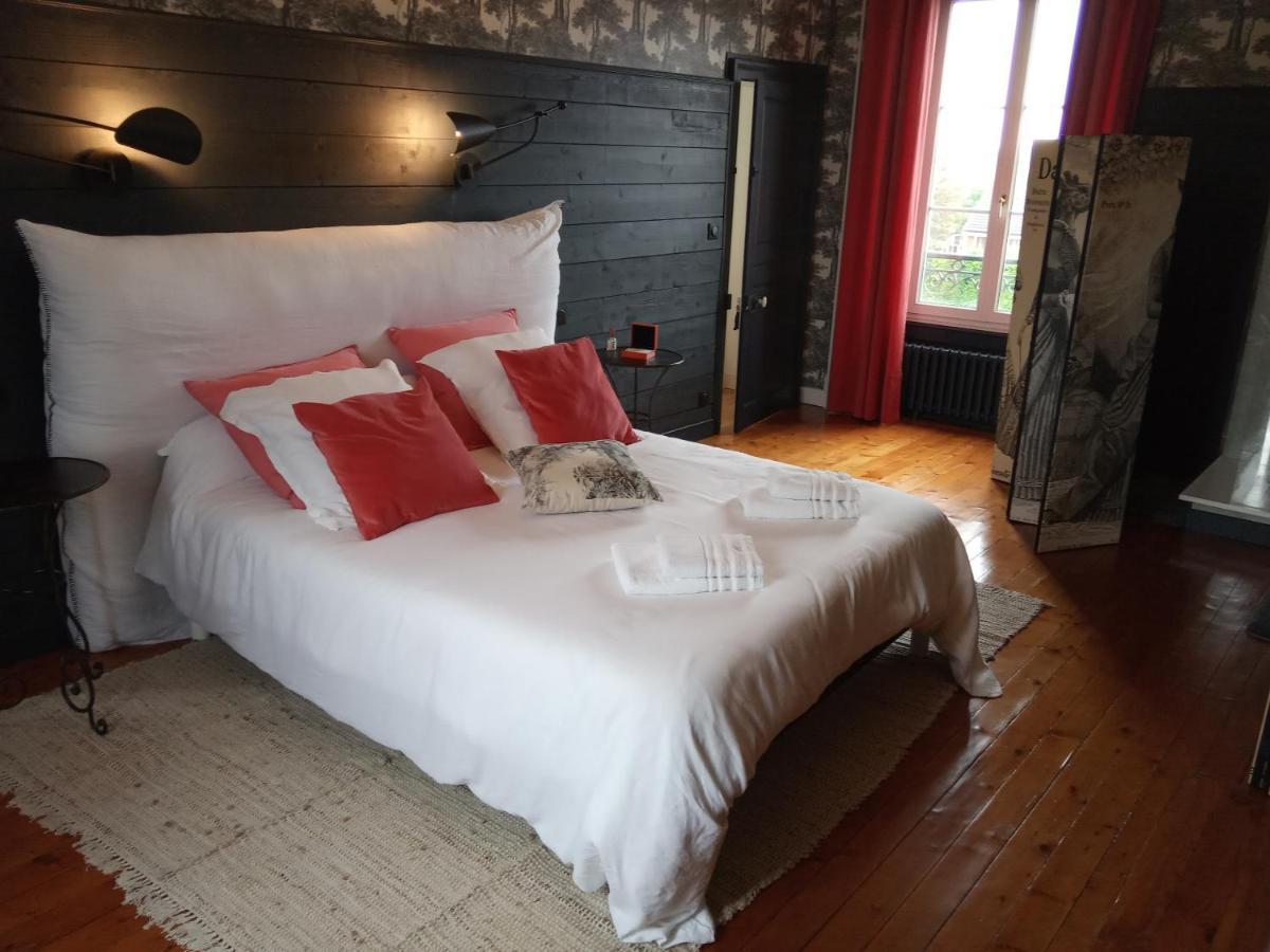 Les Mariesis Bed and Breakfast Osmanville Εξωτερικό φωτογραφία